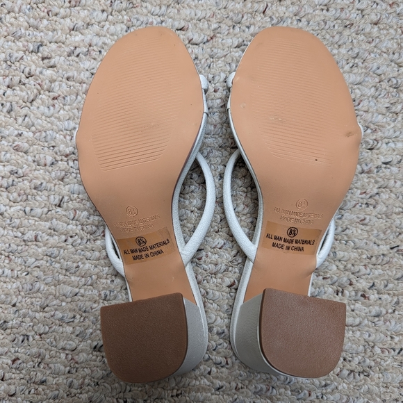 NWT Lulu's - White Heels, size 8.5 - Picture 7 of 9